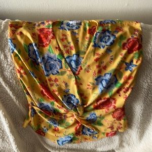 Flower armless blouse